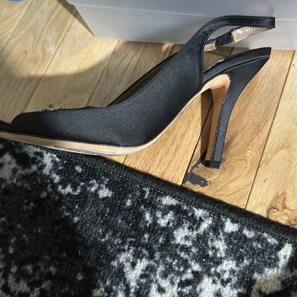 Sandals - Picture 3 of 3